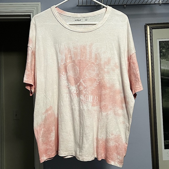 American Eagle Outfitters Tops - 5/$20 American Eagle Malibu Tennis Club Graphic Tie Dye Tee